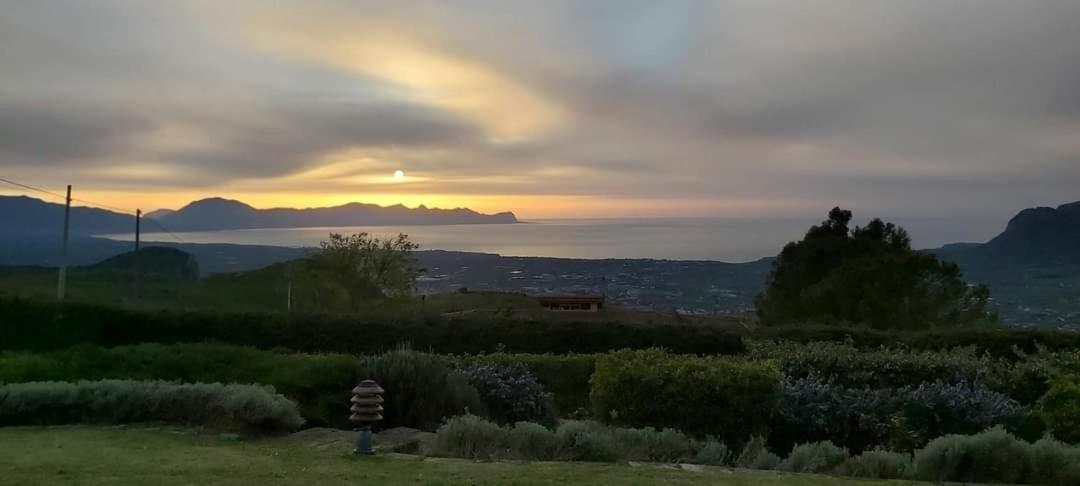 Villa Siciliana Con Piscina E Vista Panoramica Sul Mare Borgetto المظهر الخارجي الصورة