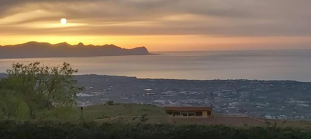 Villa Siciliana Con Piscina E Vista Panoramica Sul Mare Borgetto المظهر الخارجي الصورة
